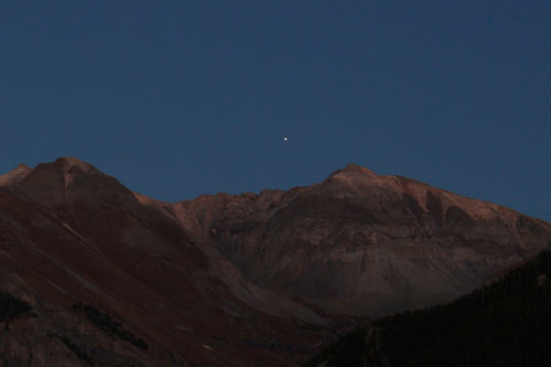 Jupiter over a mountain ridge